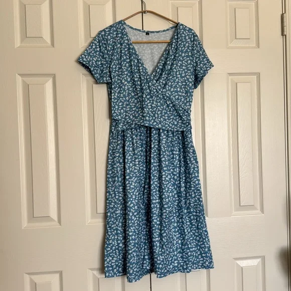 Bundle/lot of three maternity dresses - Picture 4 of 8